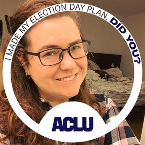 Meet your Posher, Maura